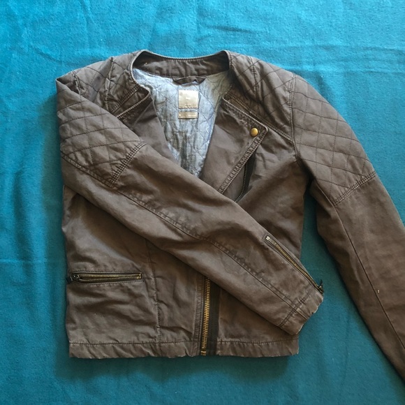 GAP Jacket - Picture 2 of 3